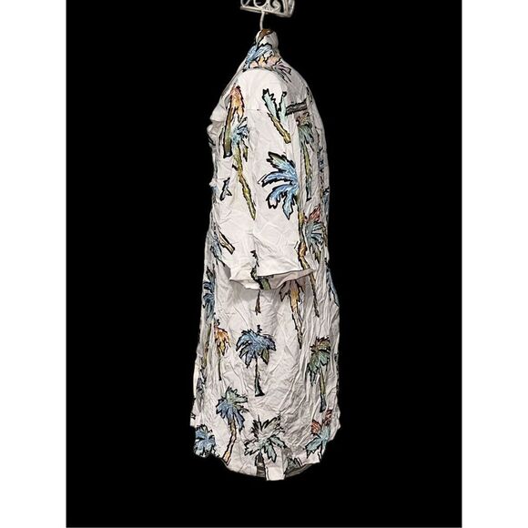 NEW WITH TAGS UO URBAN OUTFITTERS Gradient Palms Rayon Short Sleeve Button-Down - Picture 7 of 12